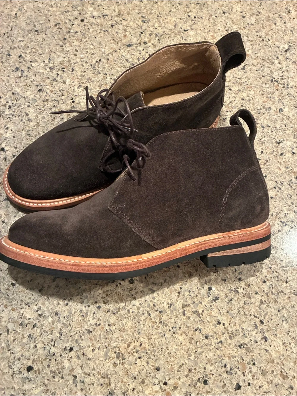 Men’s 8.5 Taylor Stitch Dark Brown Suede Chukka Boots (The Chukka)